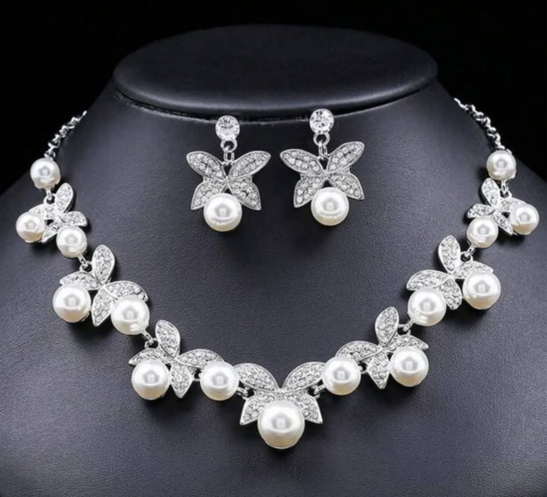 Crystal Butterfly Pearl Set